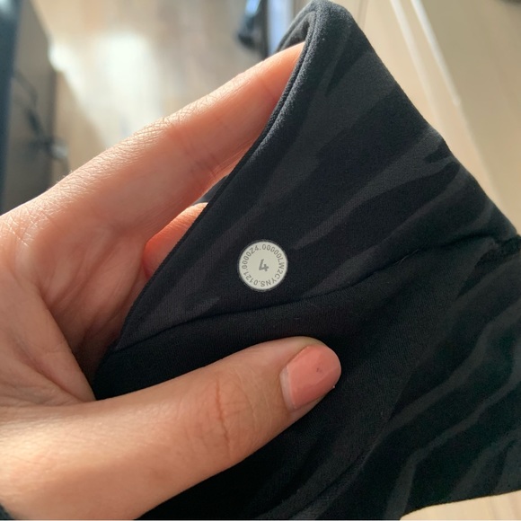 Align Reversible Bra - Picture 5 of 5